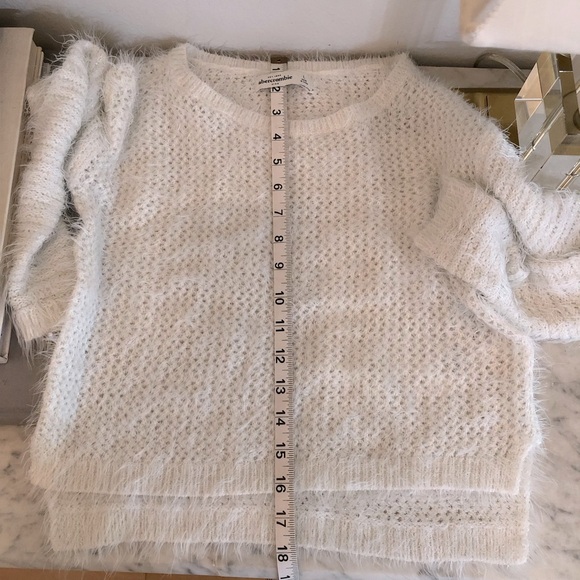 Abercrombie Kids Girl’s Sweater Winter White Silver Sparkle Thread EC - Picture 8 of 12